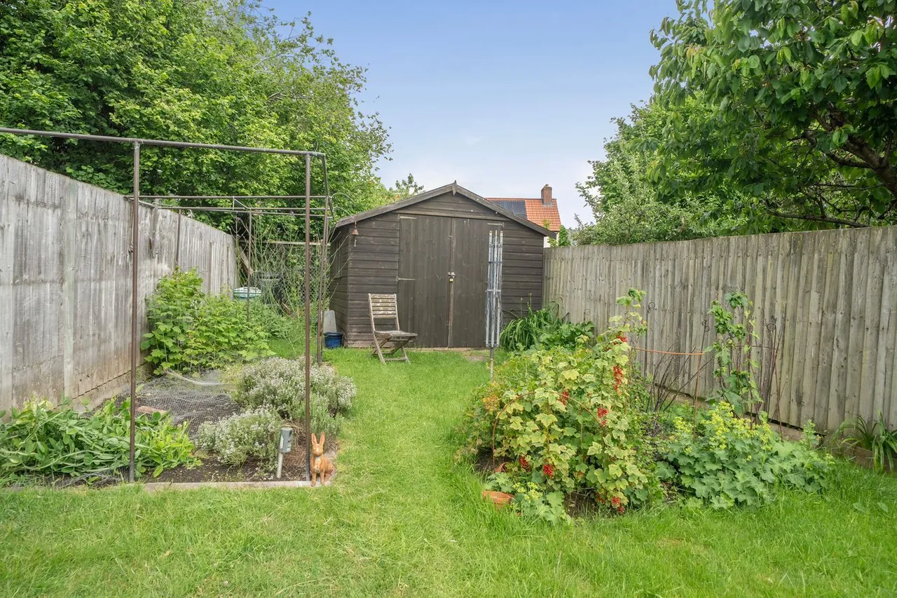 Parkfield, Axbridge, BS26, photo 17