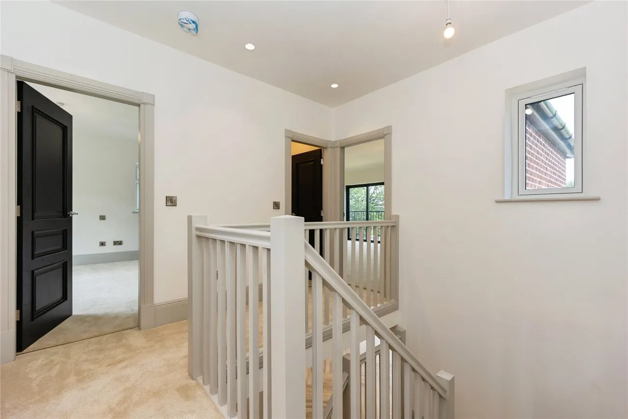 Madison Avenue, Cheadle Hulme, Cheadle, Greater Manchester, SK8, photo 32