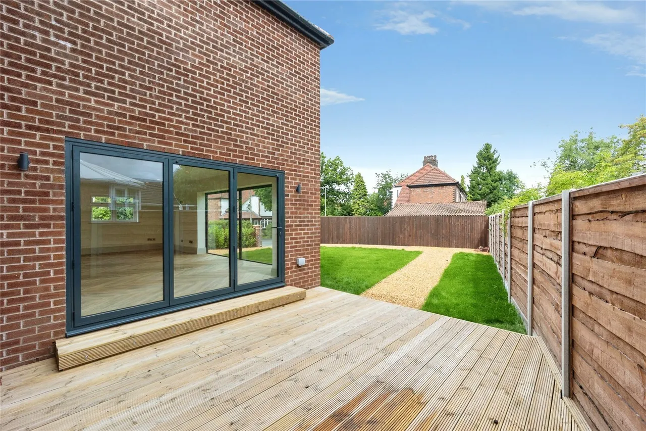 Madison Avenue, Cheadle Hulme, Cheadle, Greater Manchester, SK8, photo 17