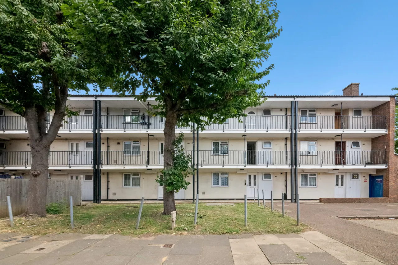 Stable Close, Northolt, UB5, photo 8