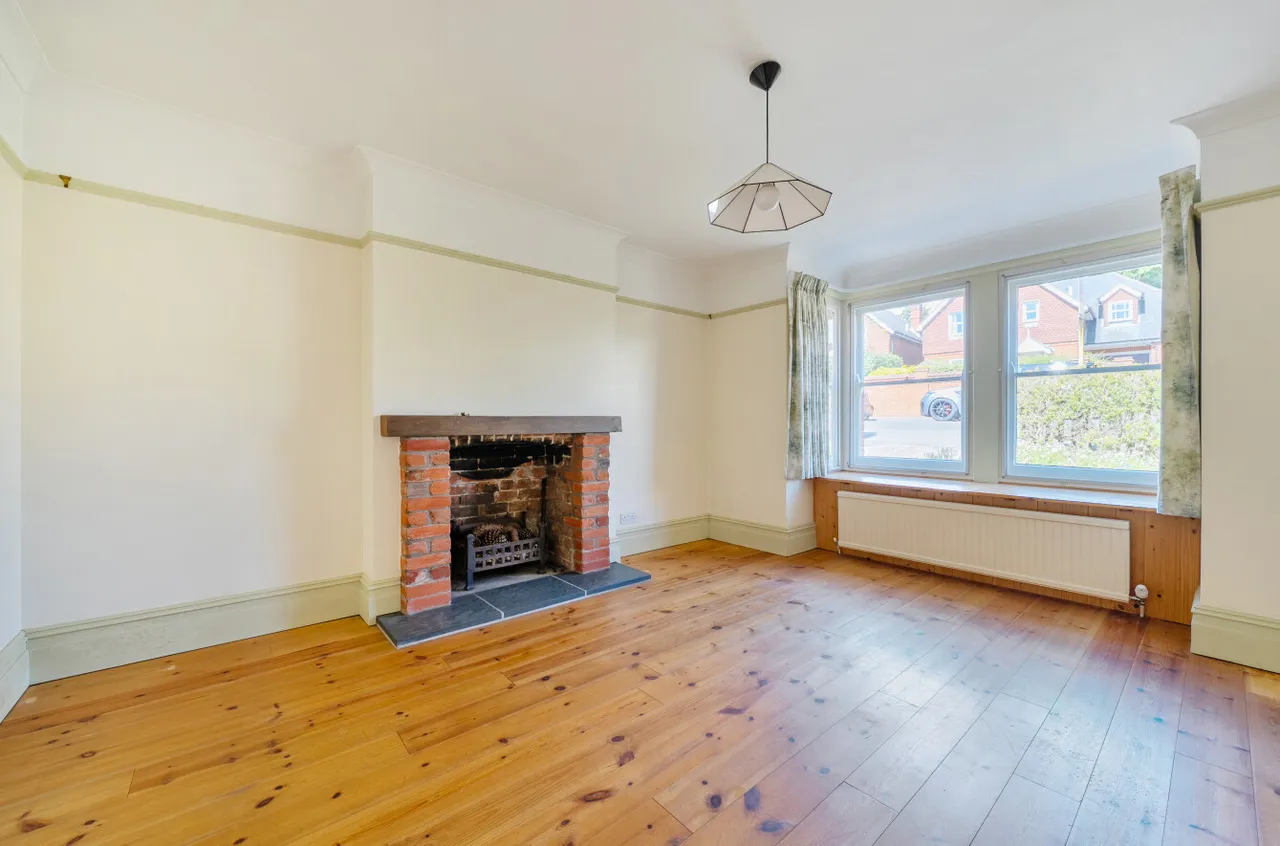 Victoria Road, Fleet, Hampshire, GU51 4DW, photo 7
