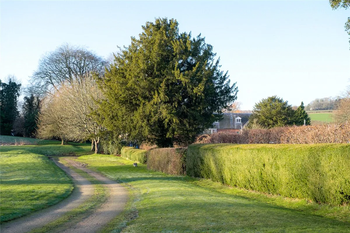Little Bedwyn, Marlborough, SN8, photo 21