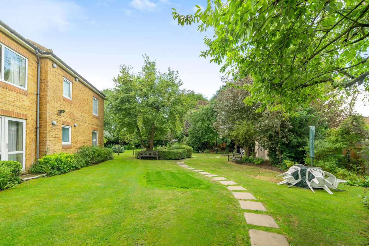 Flat 12, Homefirs House, Wembley Park Drive, photo 6