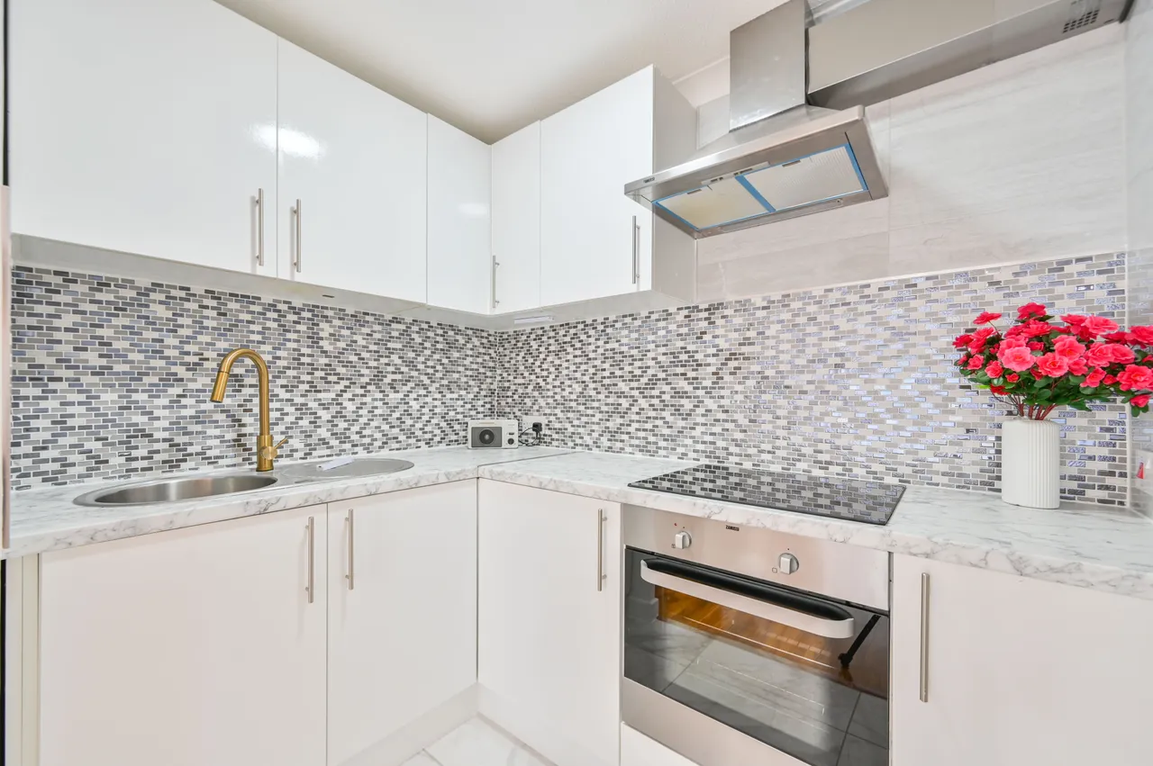 Flat 12, Homefirs House, Wembley Park Drive, photo 10