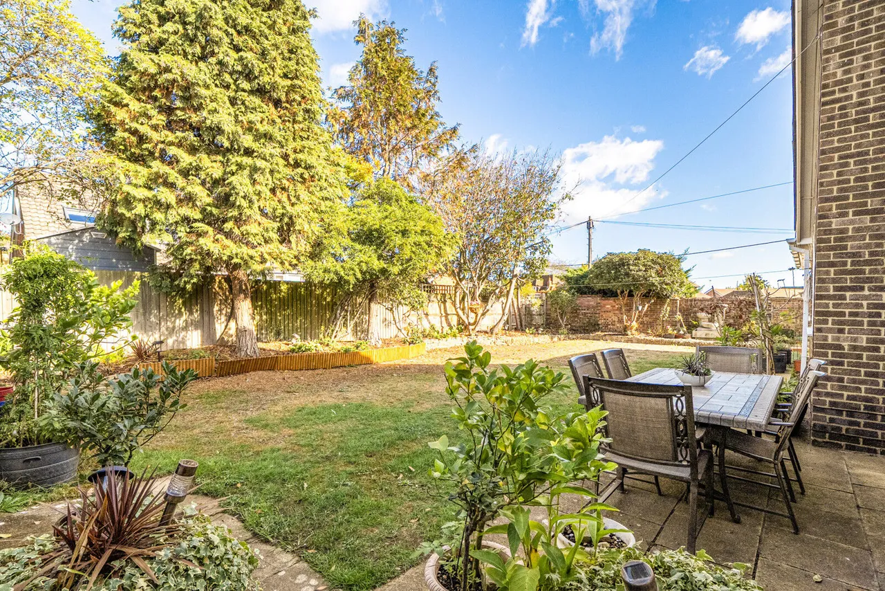 Oatlands Road, Shinfield, RG2, photo 3