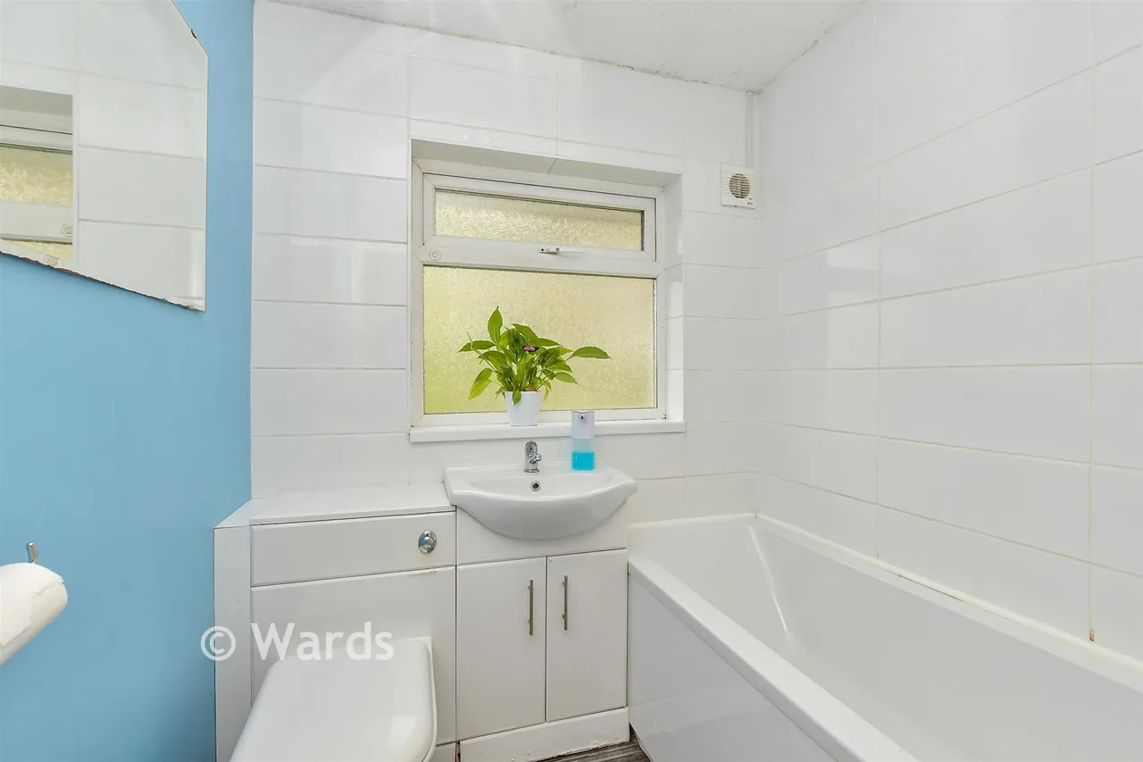 Duchess Of Kent Drive, Lords Wood, ME5, photo 7