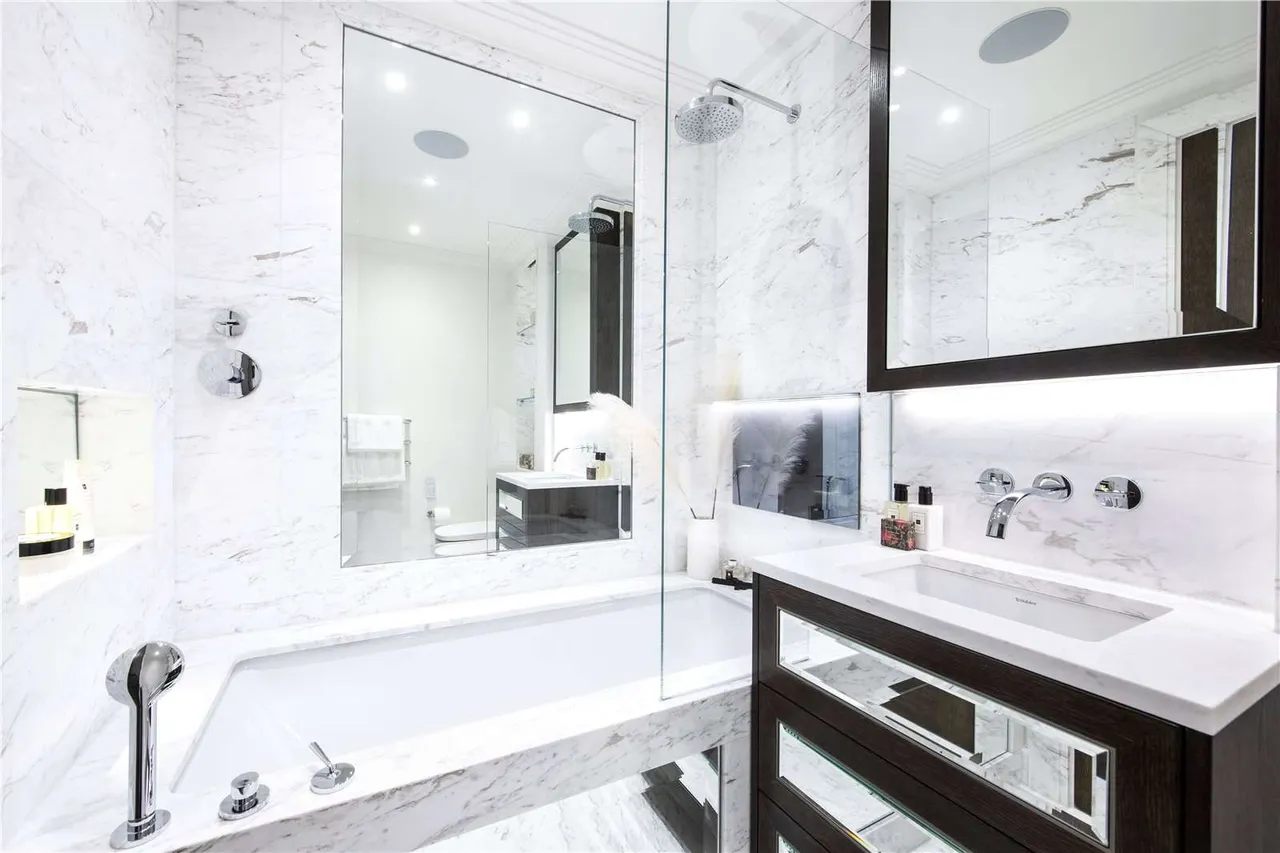 Prince of Wales Terrace, London, W8 5PQ, photo 5