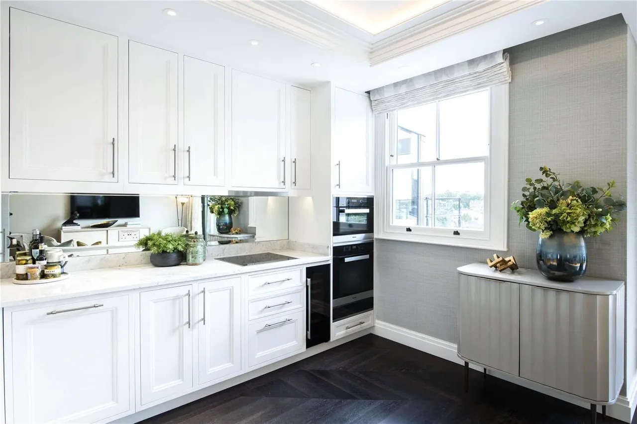 Prince of Wales Terrace, London, W8 5PQ, photo 8