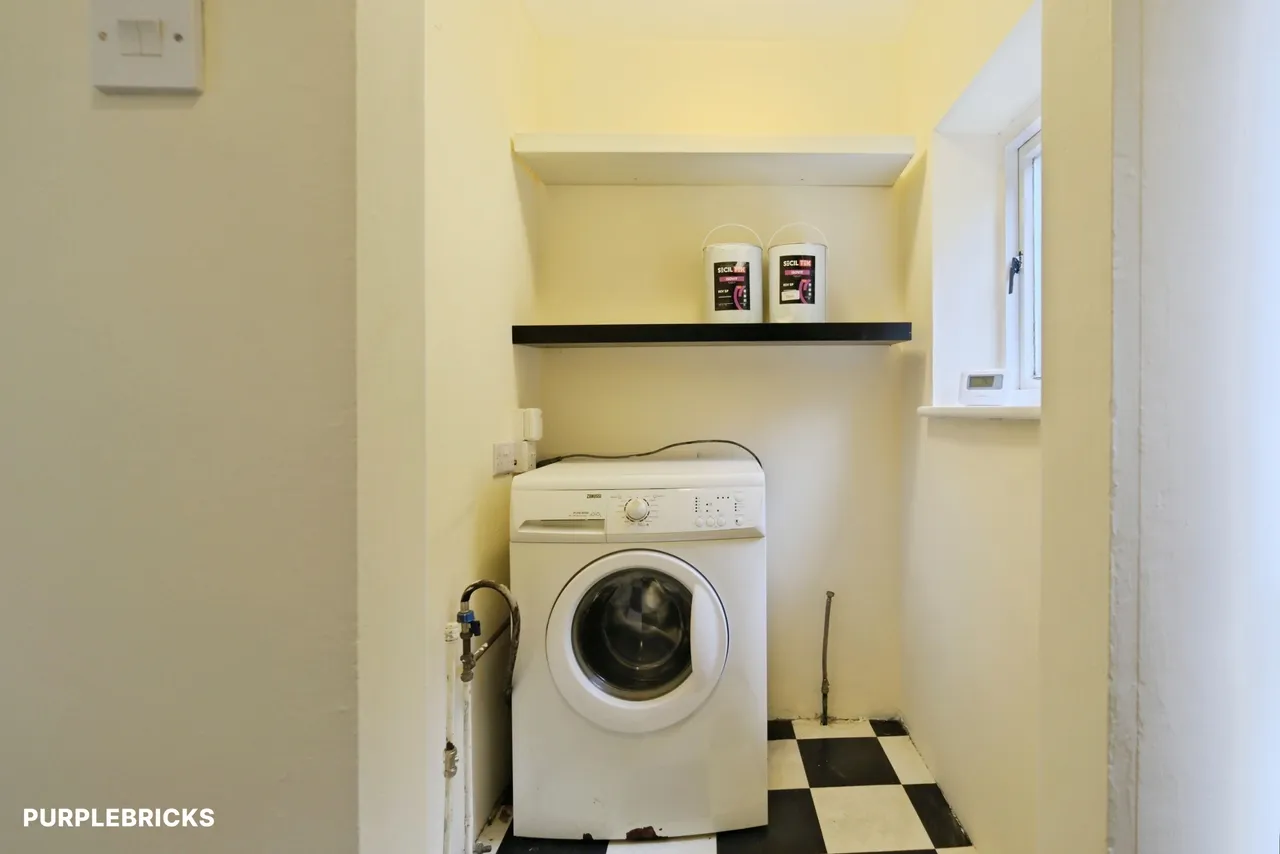 Water Lane, Blandford Forum, DT11, photo 21