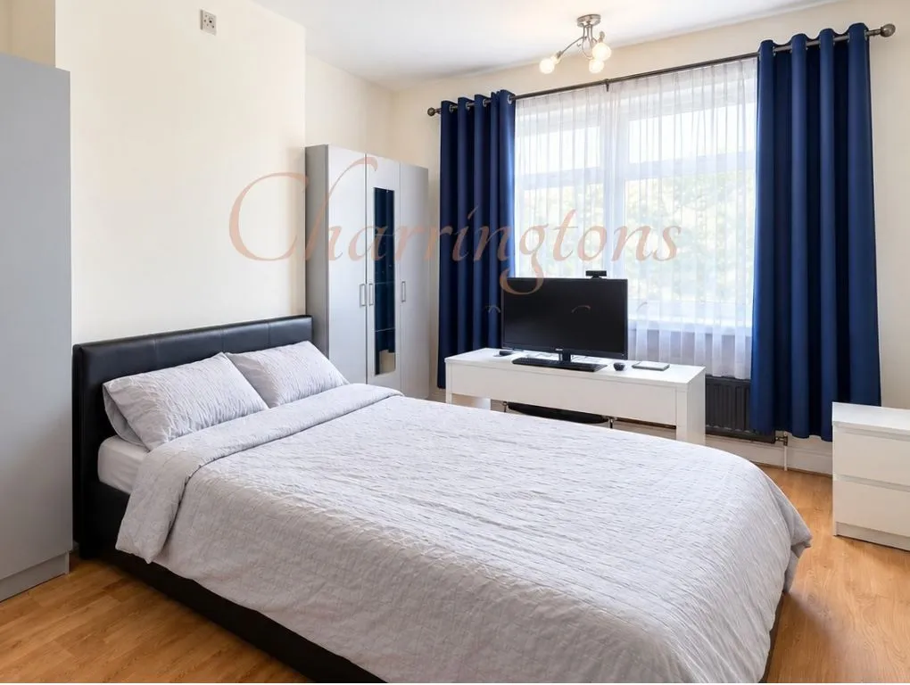 Spacious Four Bedroom Family Home in, photo 5