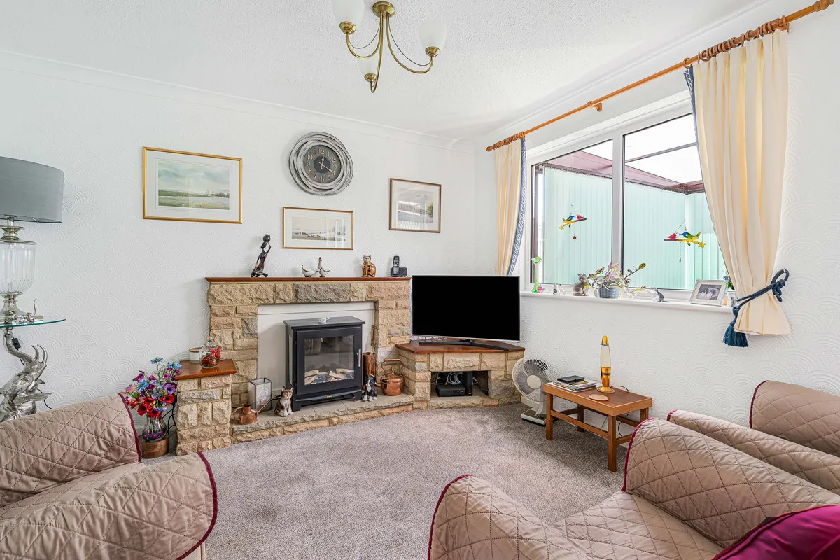 Fairford Way, Bicester, photo 2