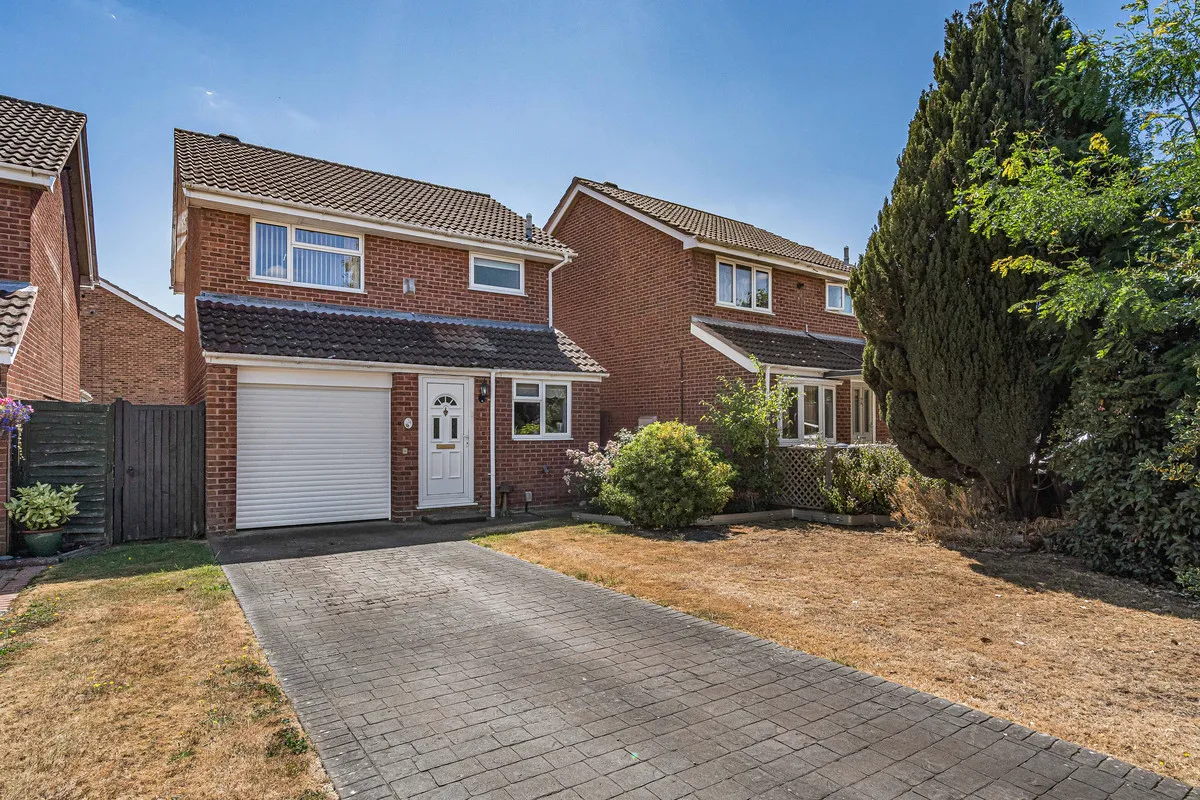 3 bed house for sale, Fairford Way, Bicester