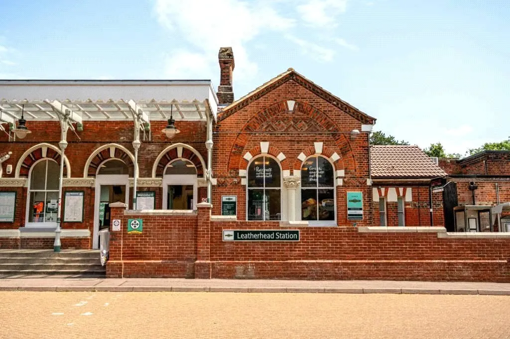 Randalls Way, Leatherhead, Surrey, KT22, photo 26