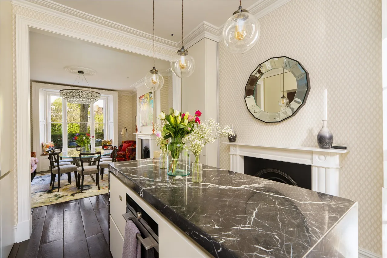 Chalcot Square, Primrose Hill, London, NW1 8YB, photo 5