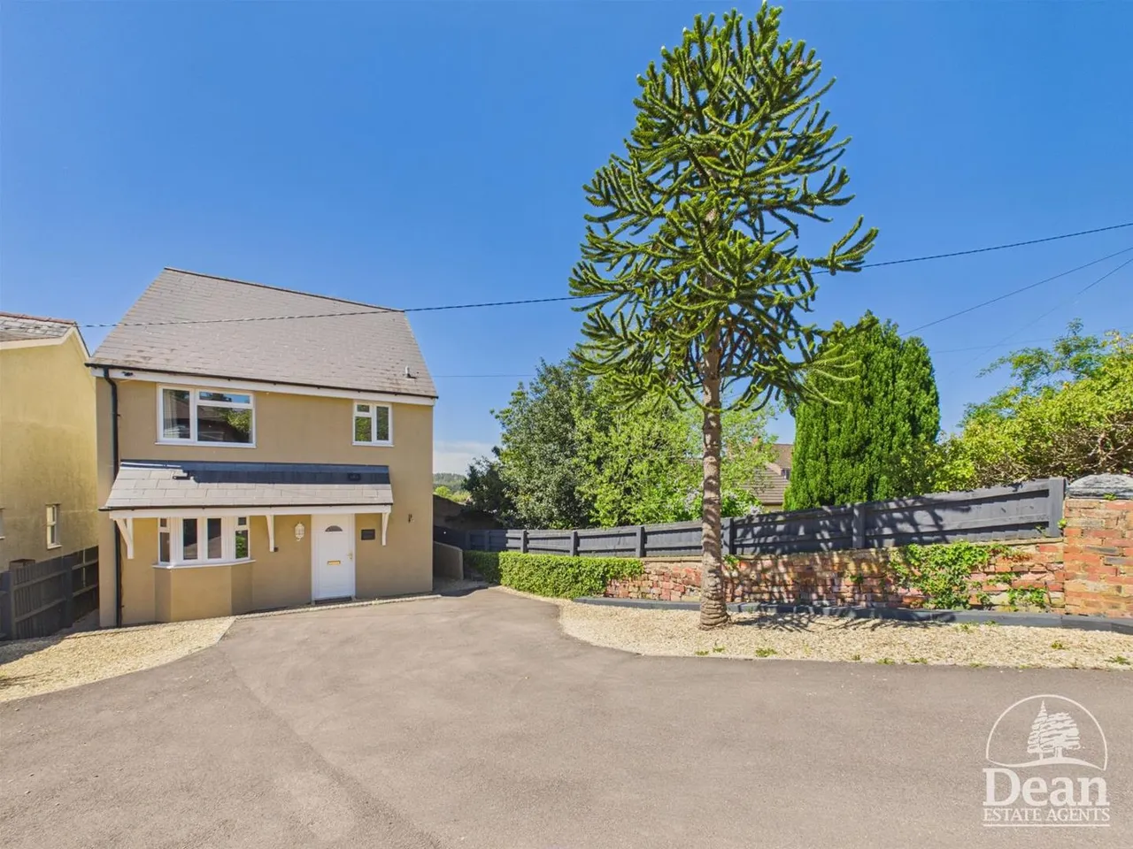 4 bed house for sale — Foundry Road, Cinderford