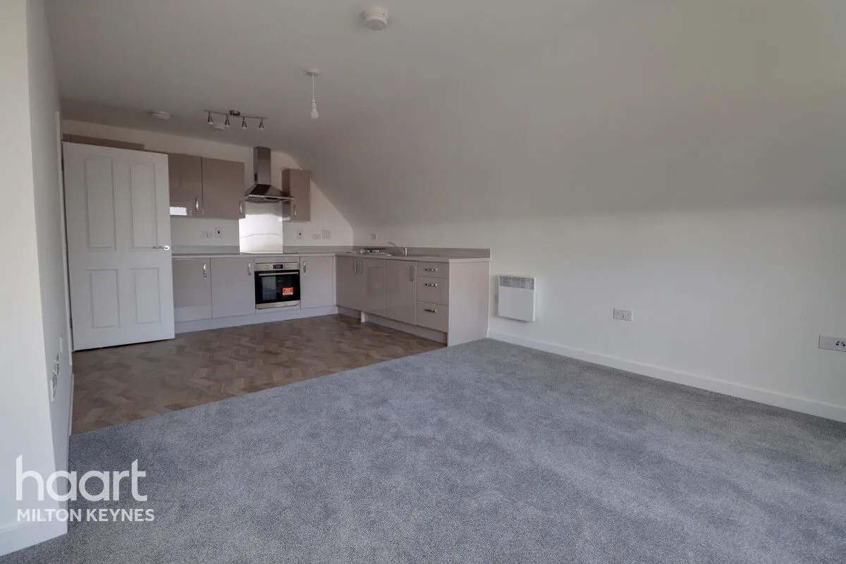 Willowvale Way, Steeple Claydon, MK18, photo 3