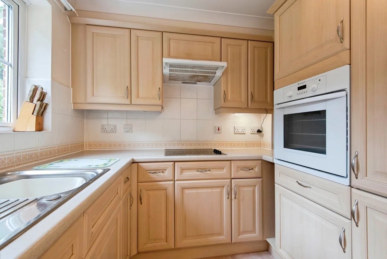 Queen Street, Hitchin, Hertfordshire, SG4, photo 6