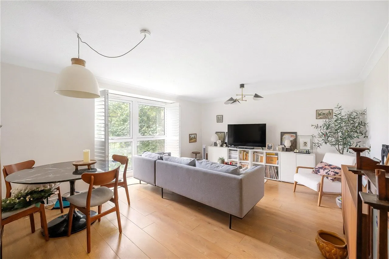 2 bed flat for sale — Beulah Hill, London, SE19