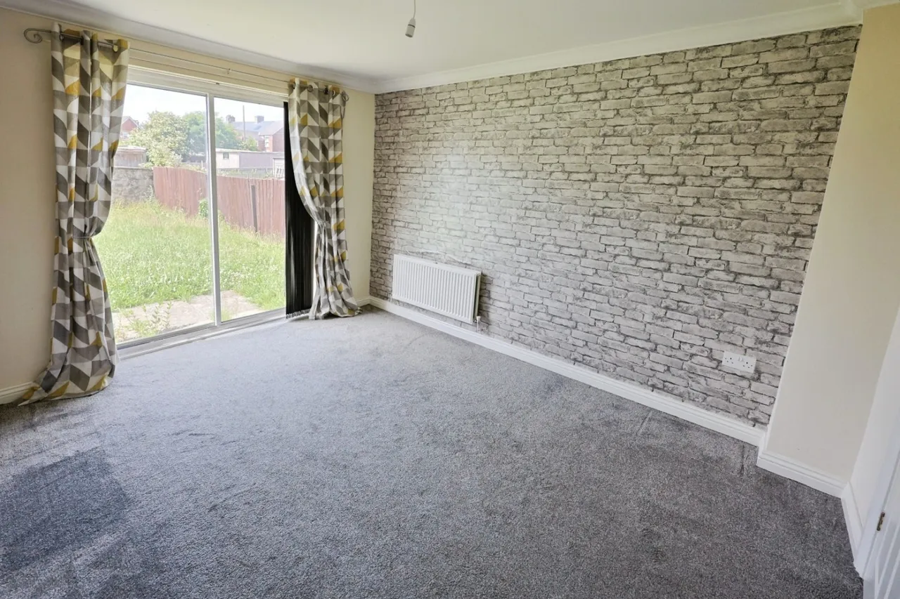 Mayfield Walk, St. Helen Auckland, DL14, photo 4