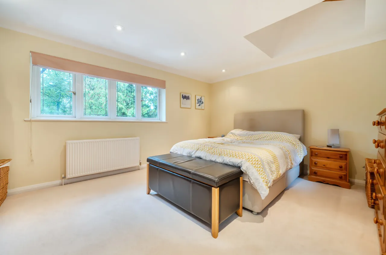 Carlton Close, Camberley, Surrey, GU15 1DS, photo 6