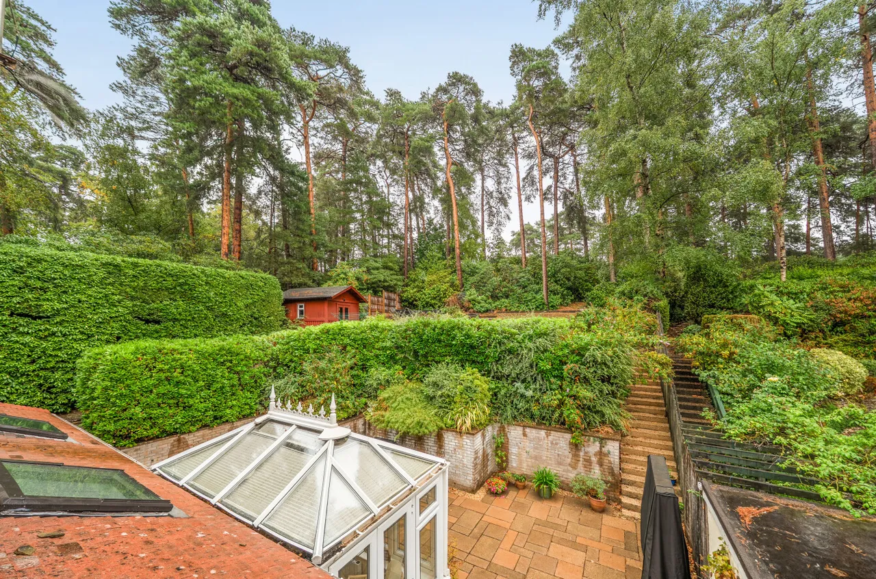 Carlton Close, Camberley, Surrey, GU15 1DS, photo 10