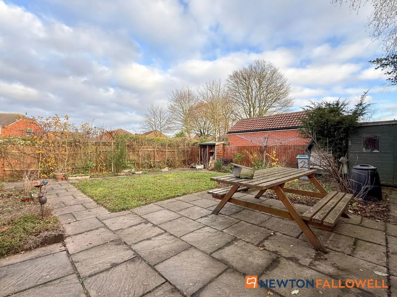Jasmine Court, Balderton, NG24, photo 3