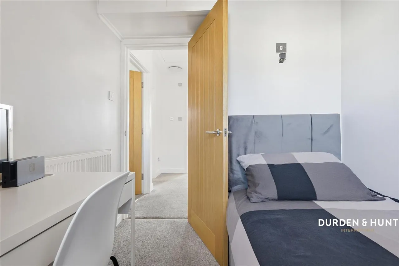 Lympstone Close, Eastwood, SS0, photo 18
