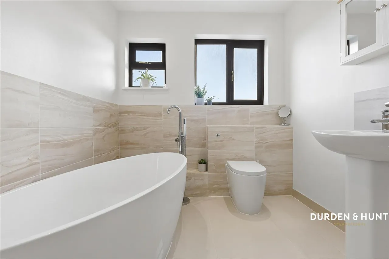 Lympstone Close, Eastwood, SS0, photo 3