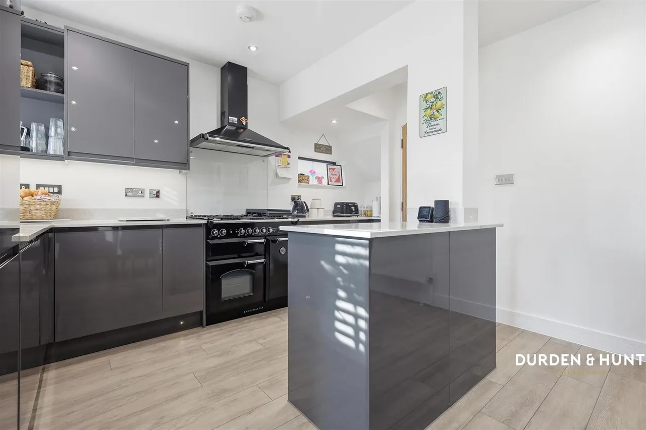 Lympstone Close, Eastwood, SS0, photo 8