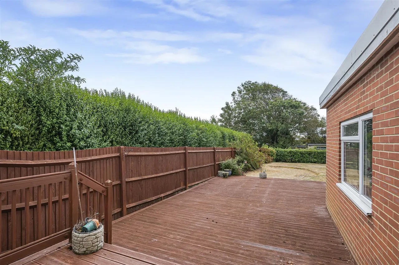 Grassmere Avenue, Peacehaven, photo 10