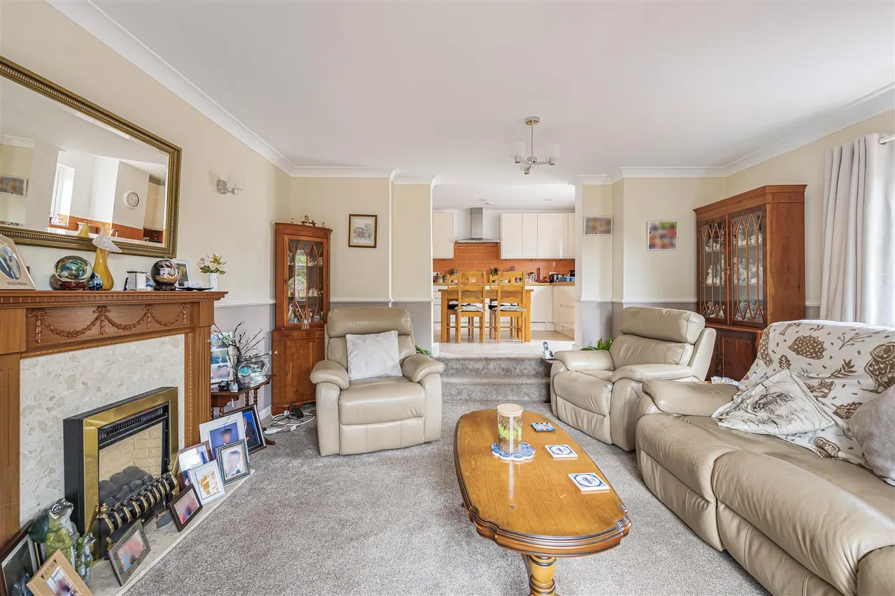 Grassmere Avenue, Peacehaven, photo 11