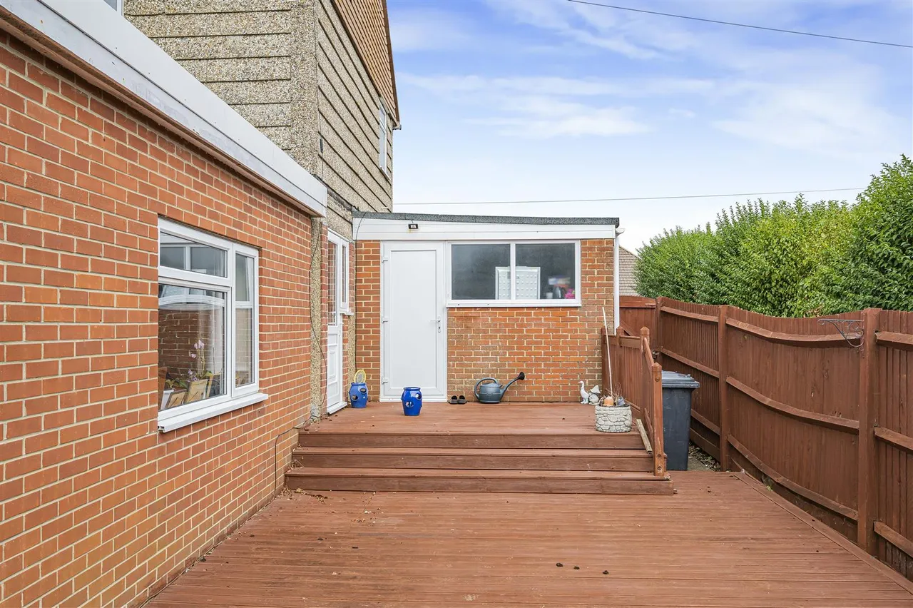 Grassmere Avenue, Peacehaven, photo 21