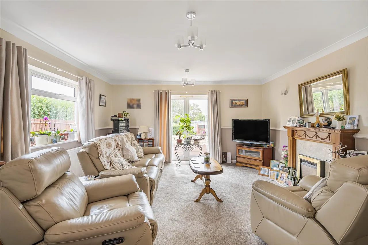 Grassmere Avenue, Peacehaven, photo 3