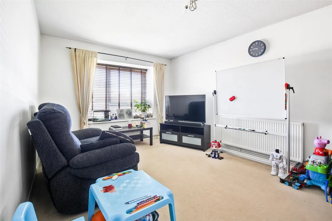 Station Approach, Cheam, Sutton, SM2 7BP, photo 2