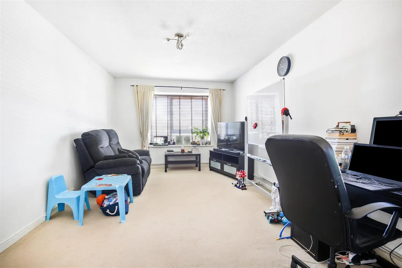 Station Approach, Cheam, Sutton, SM2 7BP, photo 7