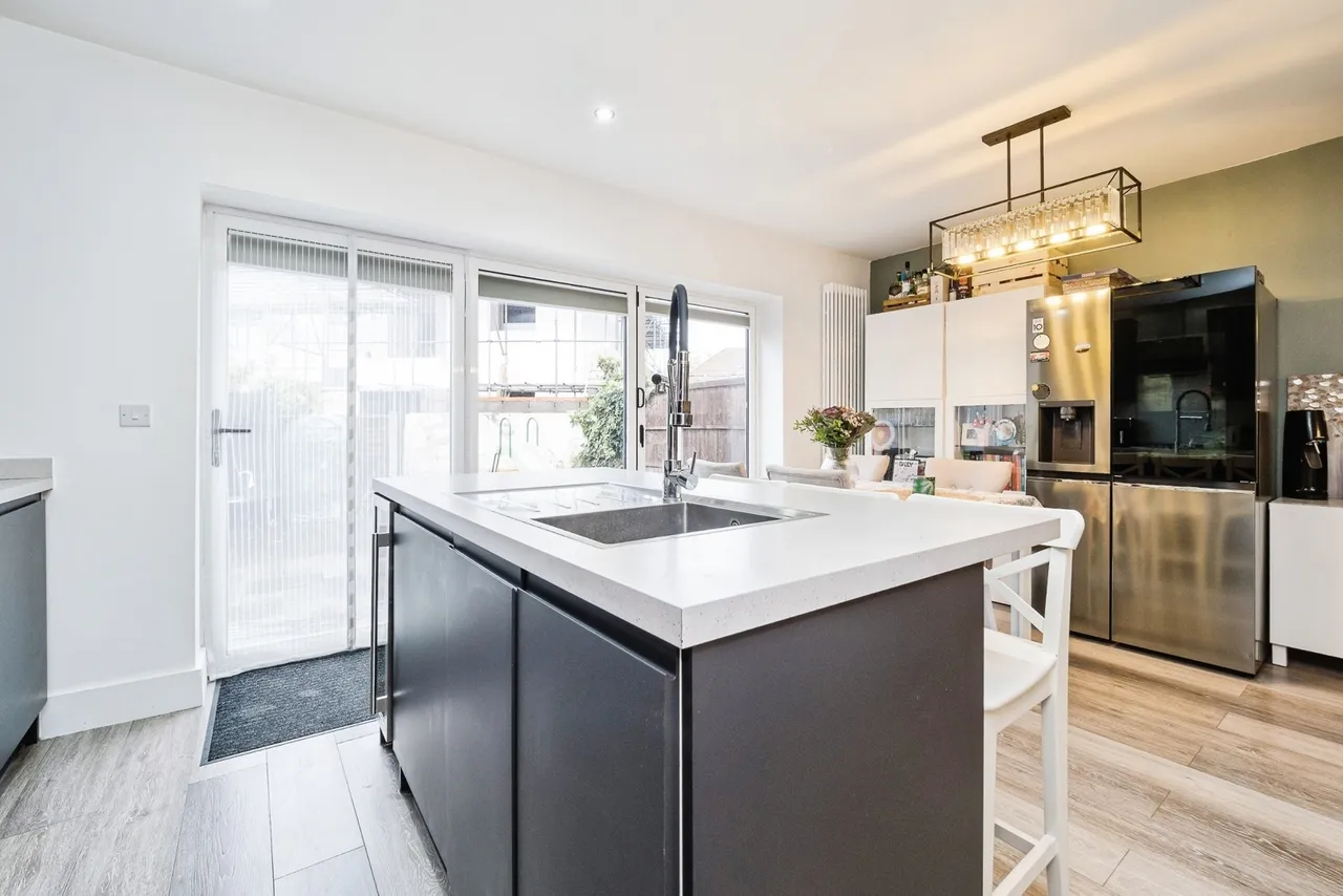 Laburnum Walk, Hornchurch, RM12, photo 14