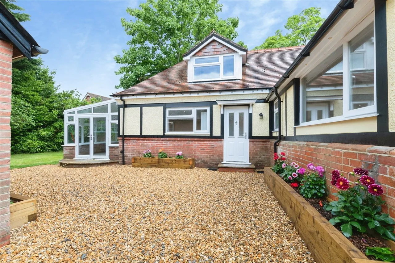 2 bed house for sale, Southampton Road, Lyndhurst, SO43
