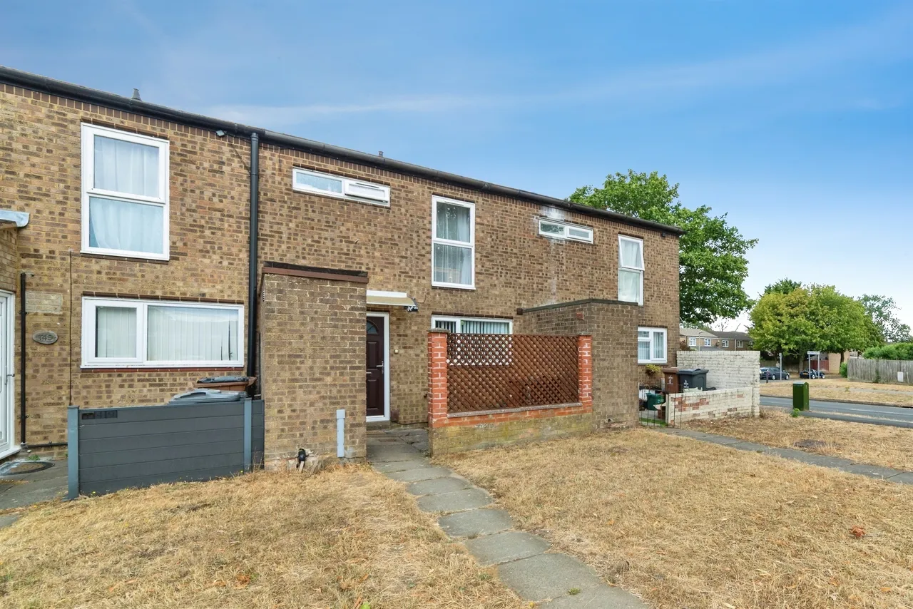 3 bed house for sale, Canterbury Way, Stevenage, SG1