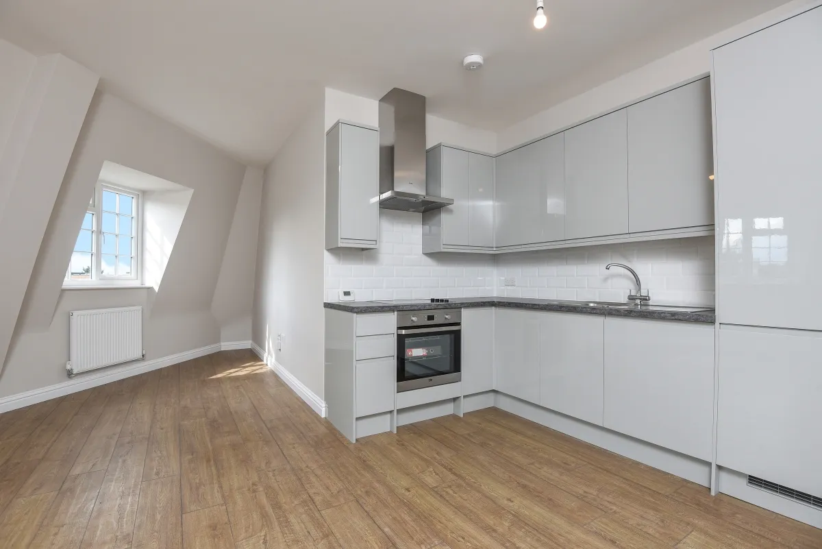 3 bed flat to rent — Manor Drive North, New Malden, Surrey, KT3