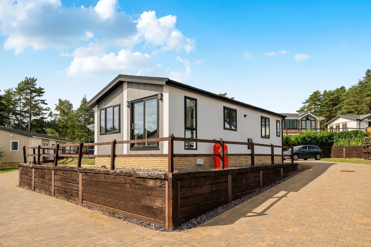 Hurn Road, Matchams, BH24, photo 4