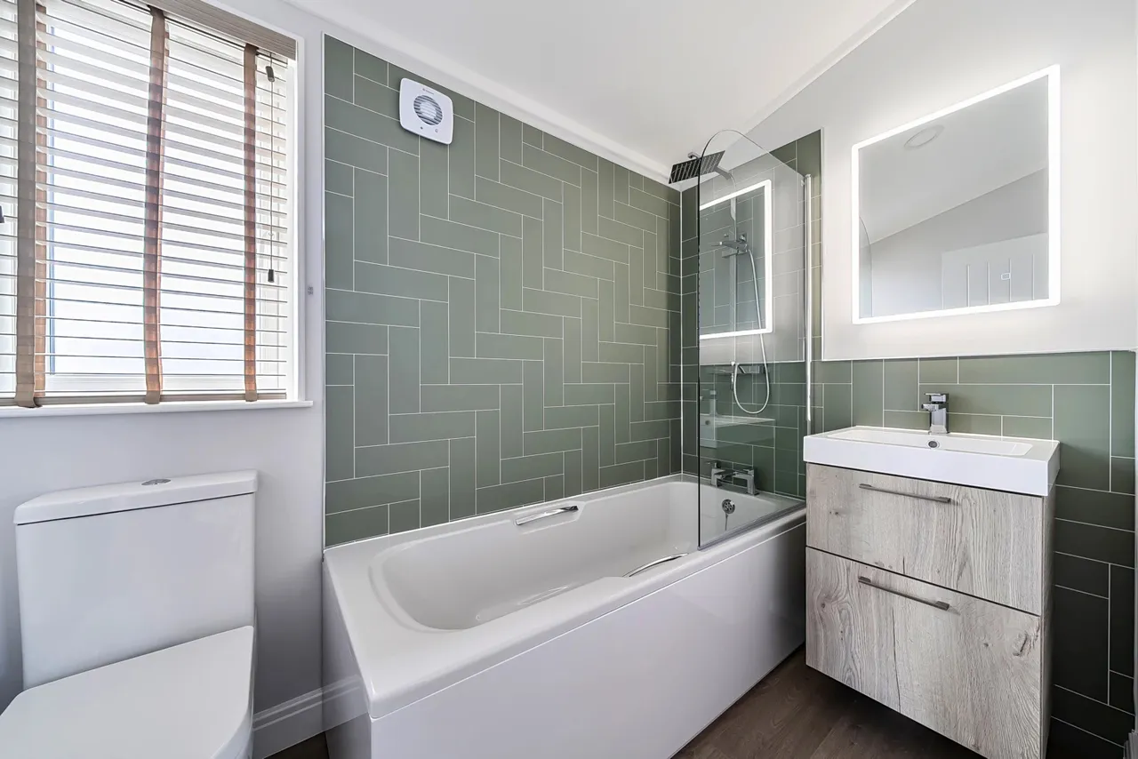 Hurn Road, Matchams, BH24, photo 9