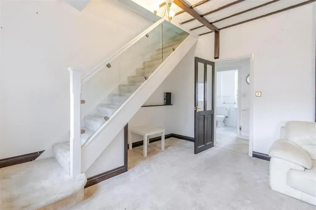 The Drive, Ickenham, UB10, photo 9