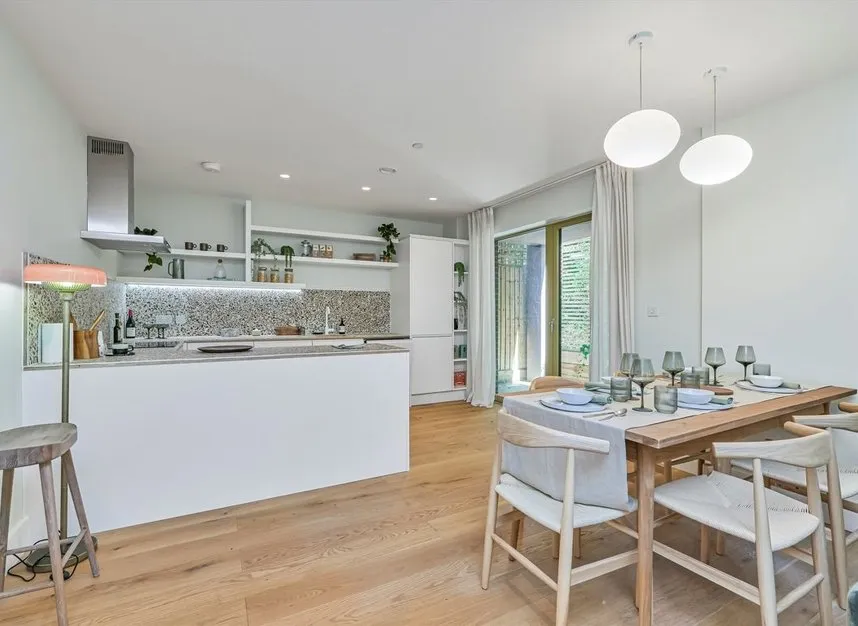 East Churchfield Road, Acton, W3, photo 3