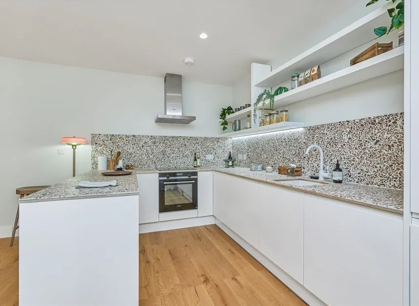 East Churchfield Road, Acton, W3, photo 4