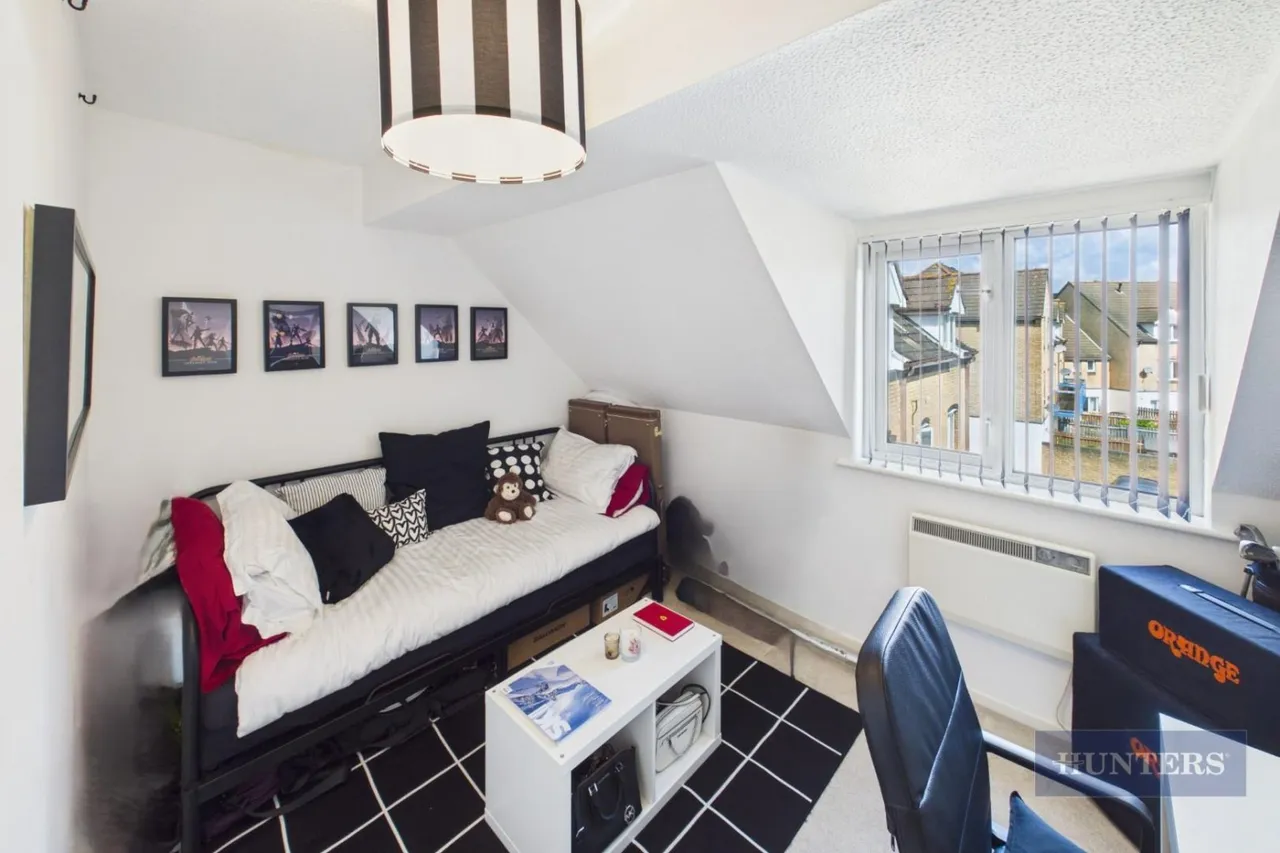 Atlantic Close, Ocean Village, SO14, photo 8