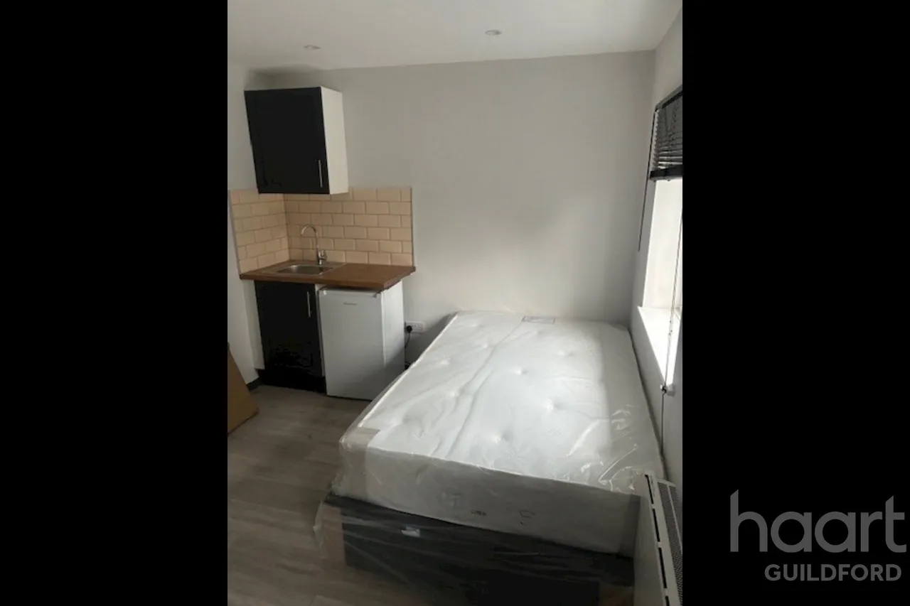 Raymond Crescent, GU2, photo 2