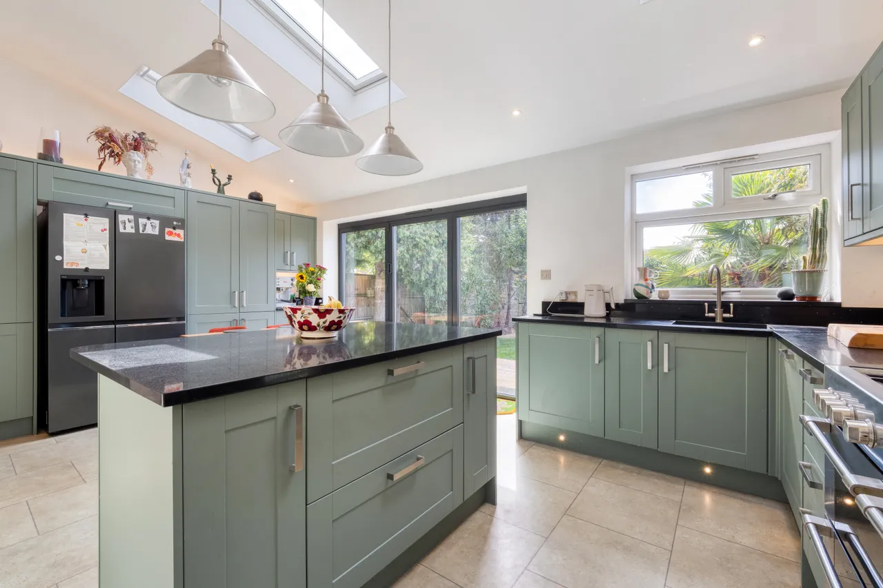 Cheam Common Road, Worcester Park, KT4, photo 15