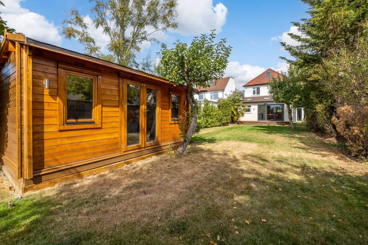 Cheam Common Road, Worcester Park, KT4, photo 12