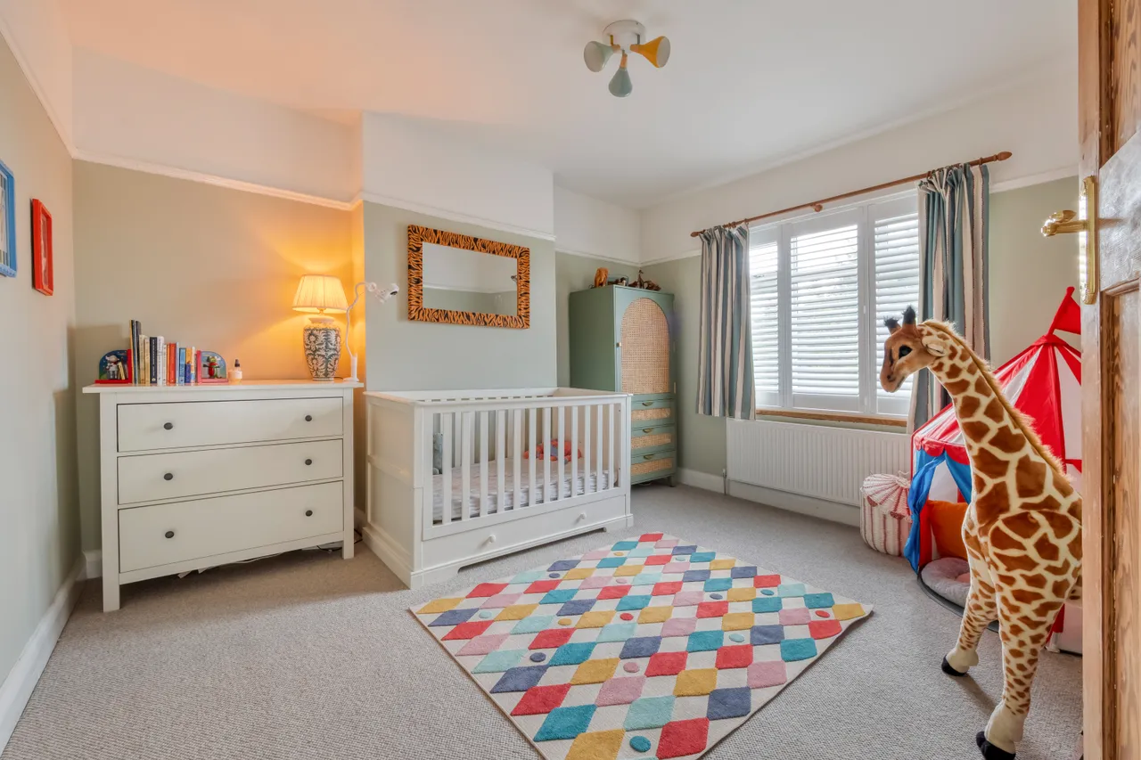 Cheam Common Road, Worcester Park, KT4, photo 9