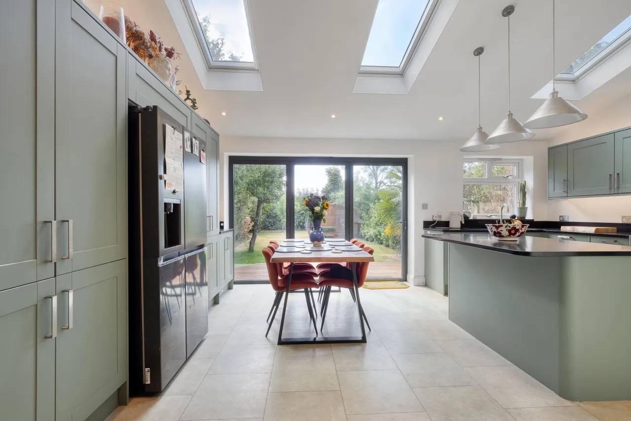 Cheam Common Road, Worcester Park, KT4, photo 7